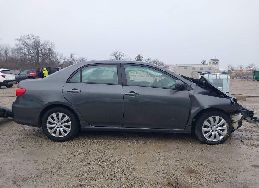Photo 14 of 2012 Toyota Corolla LE (VIN 2T1BU4EE1CC905690)