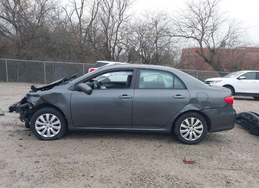 Photo 15 of 2012 Toyota Corolla LE (VIN 2T1BU4EE1CC905690)