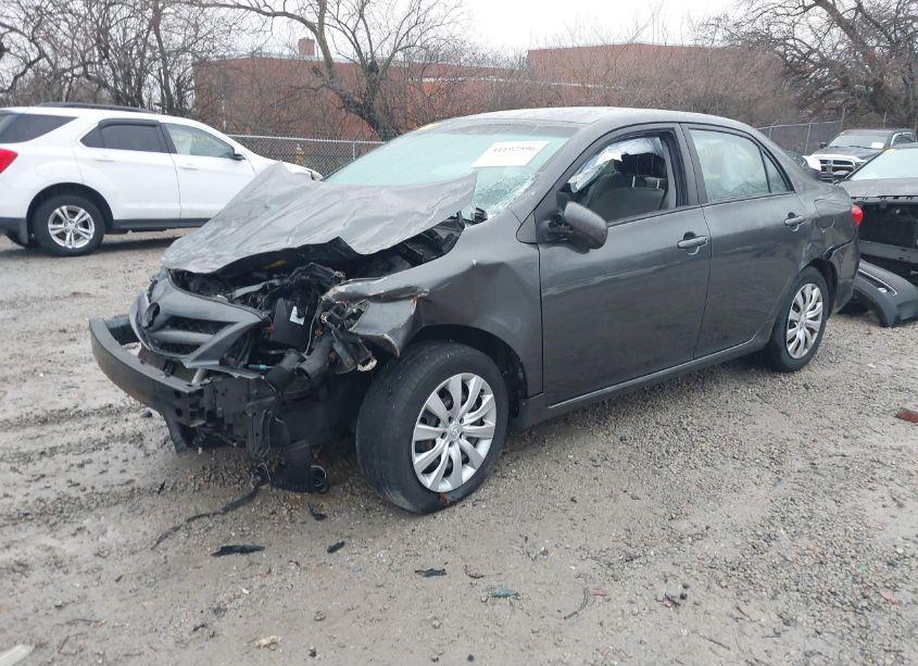 Photo 2 of 2012 Toyota Corolla LE (VIN 2T1BU4EE1CC905690)