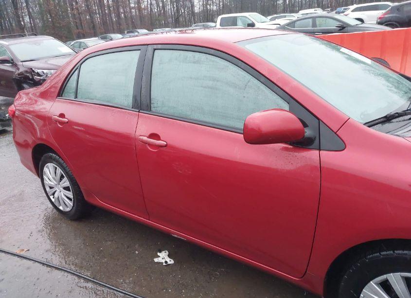 Photo 13 of 2012 Toyota Corolla LE (VIN 2T1BU4EE1CC907780)