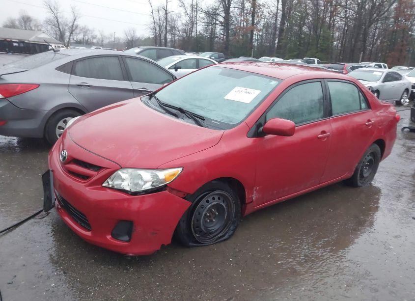 Photo 2 of 2012 Toyota Corolla LE (VIN 2T1BU4EE1CC907780)