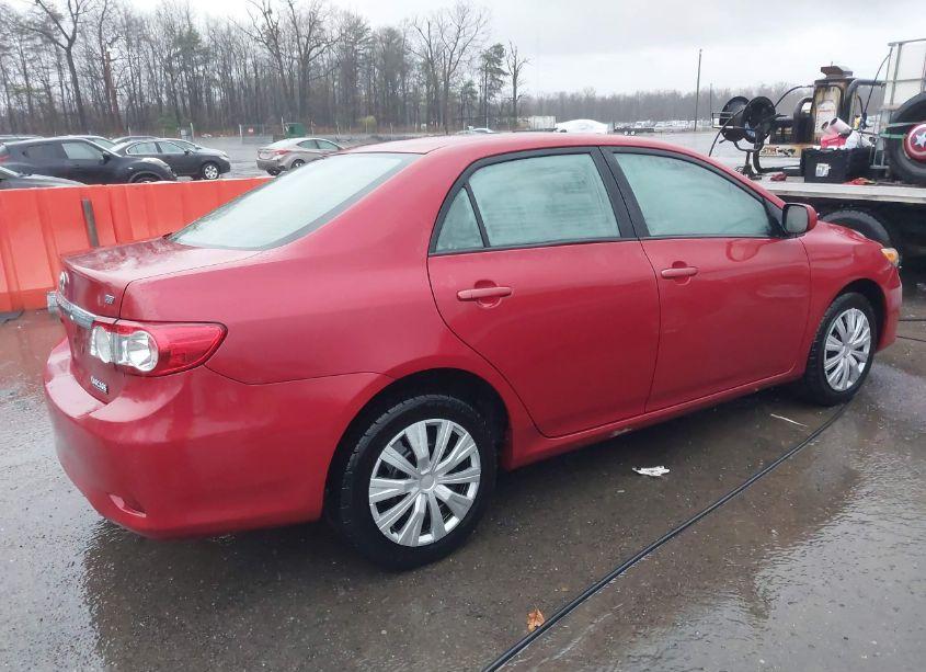 Photo 4 of 2012 Toyota Corolla LE (VIN 2T1BU4EE1CC907780)