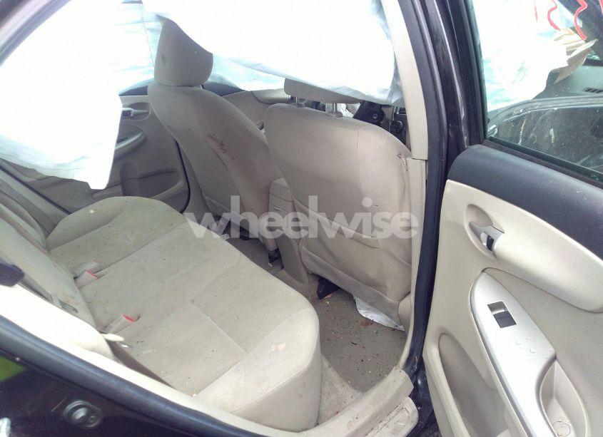 Photo 8 of 2013 Toyota Corolla LE (VIN 2T1BU4EE1DC026692)