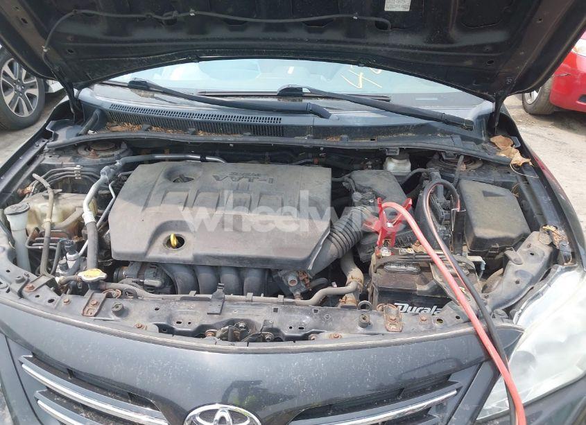 Photo 10 of 2013 Toyota Corolla LE (VIN 2T1BU4EE1DC031181)