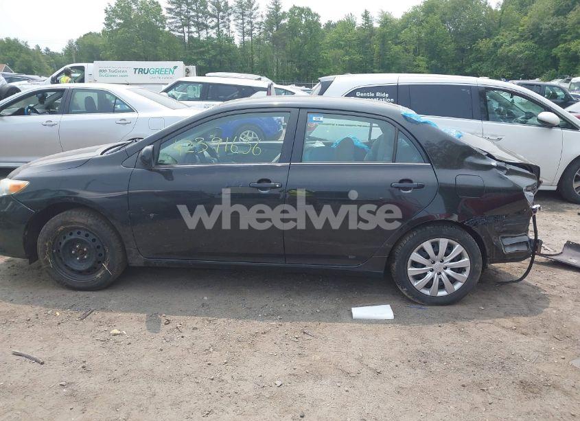 Photo 14 of 2013 Toyota Corolla LE (VIN 2T1BU4EE1DC031181)