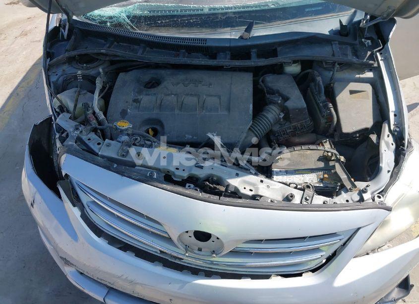 Photo 10 of 2013 Toyota Corolla LE (VIN 2T1BU4EE1DC054153)