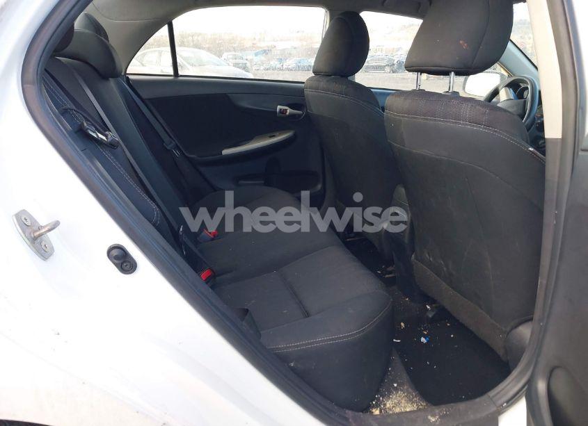 Photo 8 of 2013 Toyota Corolla S (VIN 2T1BU4EE1DC060485)