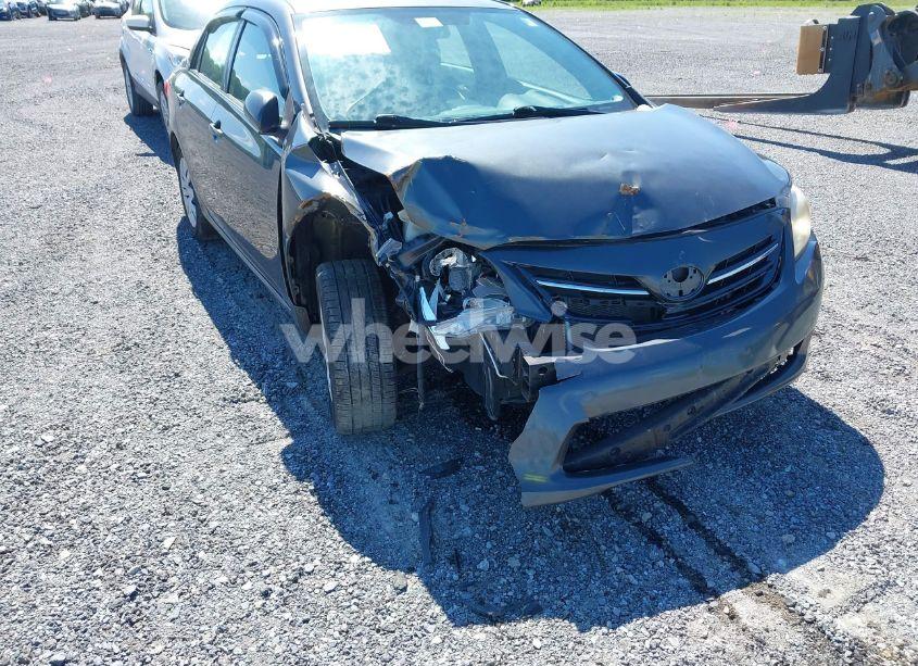 Photo 6 of 2013 Toyota Corolla LE (VIN 2T1BU4EE1DC070367)