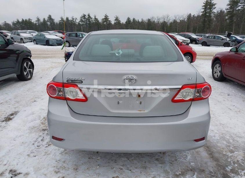 Photo 17 of 2013 Toyota Corolla LE (VIN 2T1BU4EE1DC072586)