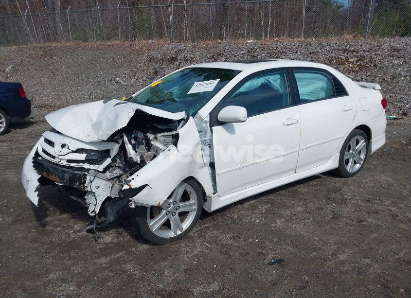 Photo 2 of 2013 Toyota Corolla S (VIN 2T1BU4EE1DC072961)