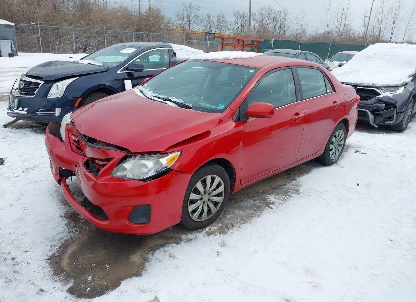 Photo 2 of 2013 Toyota Corolla LE (VIN 2T1BU4EE1DC084284)