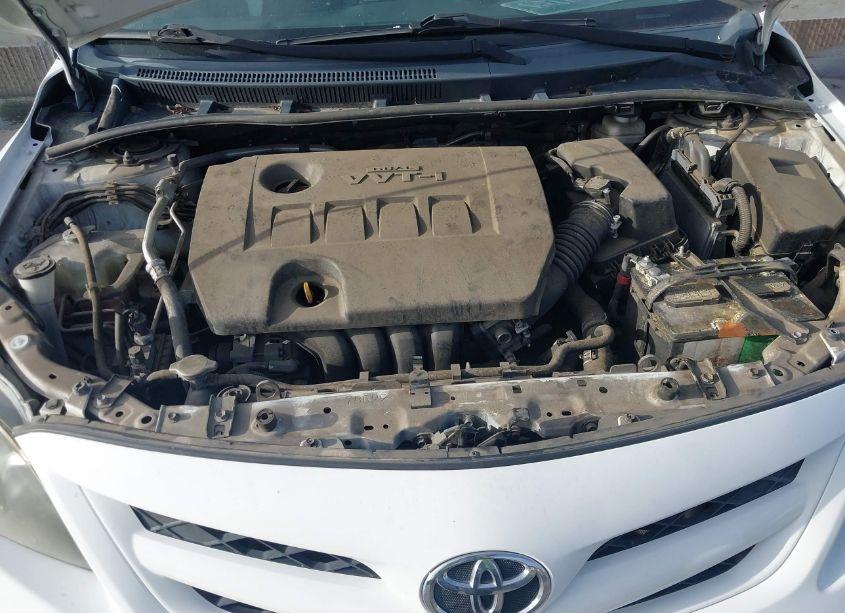 Photo 10 of 2013 Toyota Corolla S/LE (VIN 2T1BU4EE1DC084964)