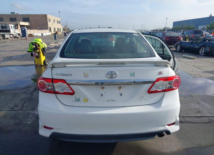 Photo 16 of 2013 Toyota Corolla S/LE (VIN 2T1BU4EE1DC084964)