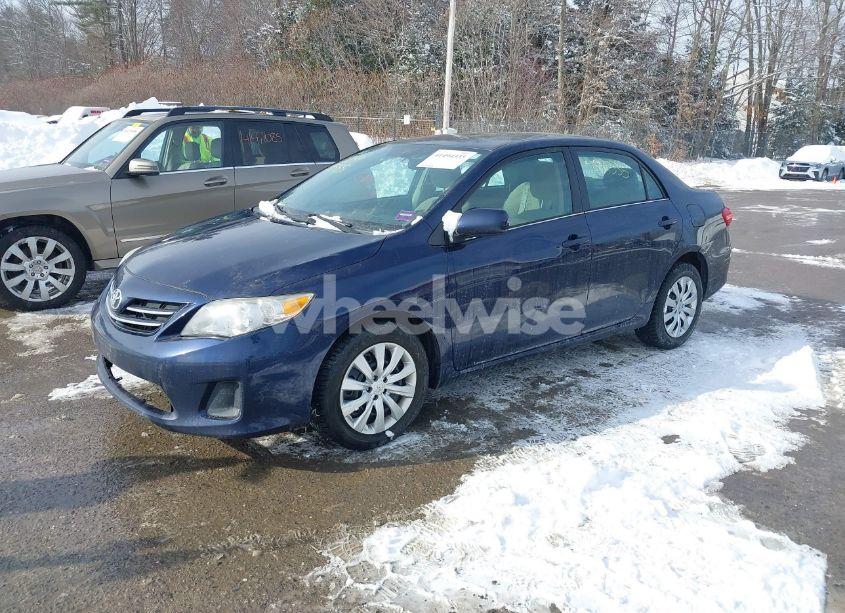 Photo 2 of 2013 Toyota Corolla LE (VIN 2T1BU4EE1DC107787)