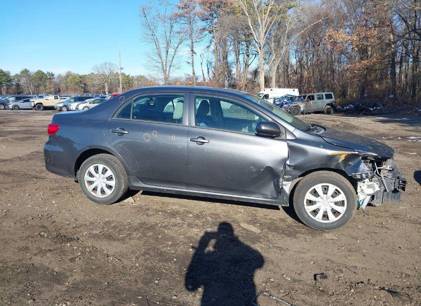 Photo 13 of 2013 Toyota Corolla L (VIN 2T1BU4EE1DC108552)