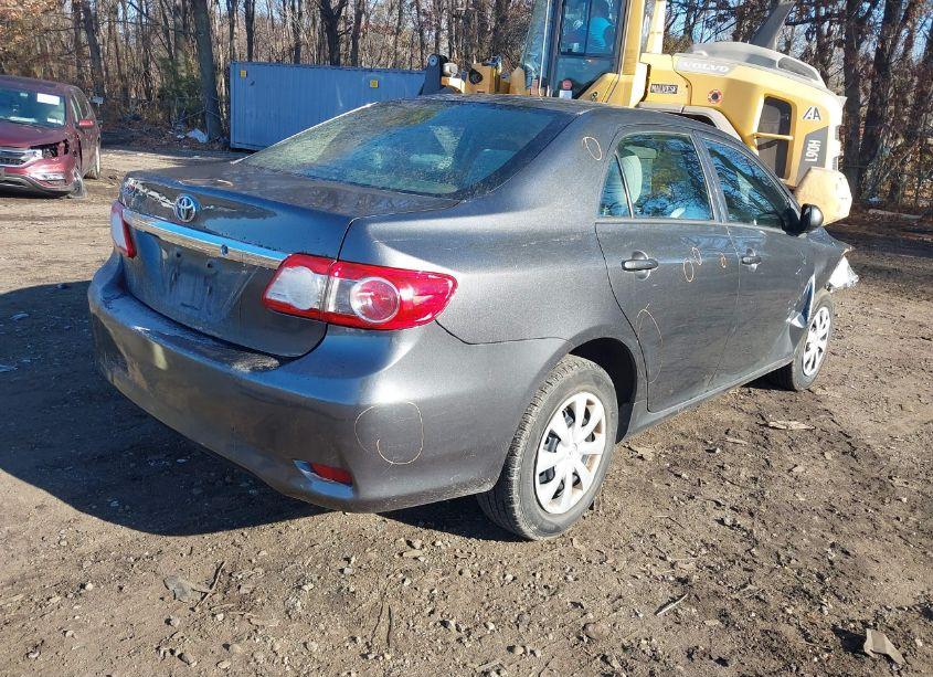 Photo 4 of 2013 Toyota Corolla L (VIN 2T1BU4EE1DC108552)