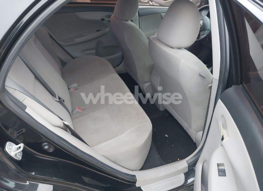 Photo 8 of 2013 Toyota Corolla L (VIN 2T1BU4EE1DC121253)