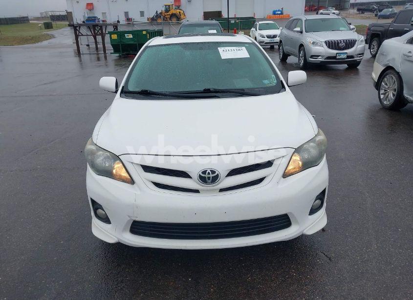 Photo 12 of 2013 Toyota Corolla S (VIN 2T1BU4EE1DC918764)