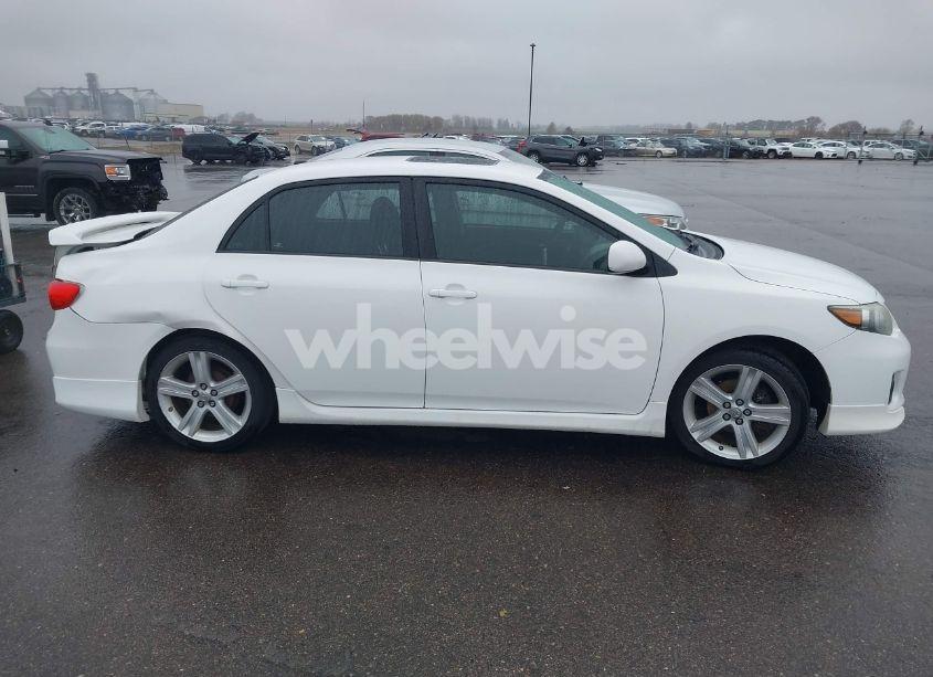 Photo 13 of 2013 Toyota Corolla S (VIN 2T1BU4EE1DC918764)