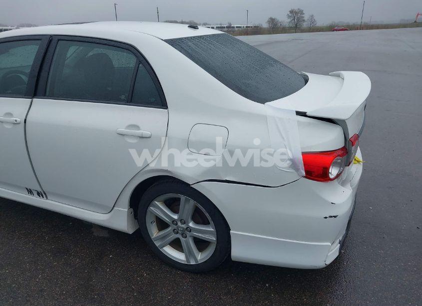 Photo 17 of 2013 Toyota Corolla S (VIN 2T1BU4EE1DC918764)