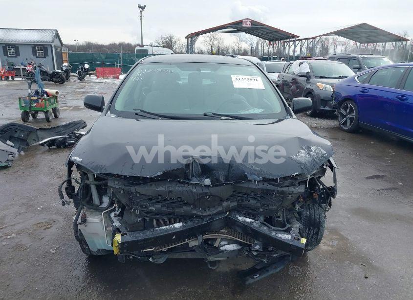 Photo 13 of 2013 Toyota Corolla LE (VIN 2T1BU4EE1DC959086)