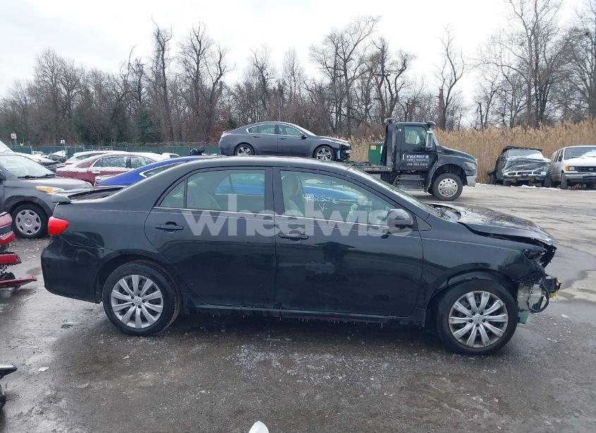 Photo 14 of 2013 Toyota Corolla LE (VIN 2T1BU4EE1DC959086)
