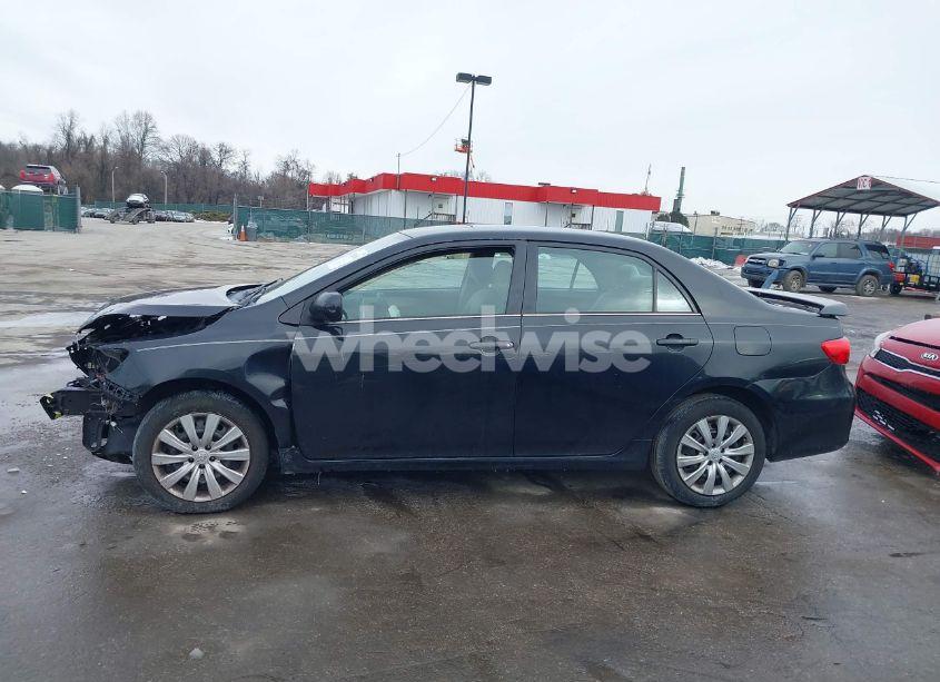Photo 15 of 2013 Toyota Corolla LE (VIN 2T1BU4EE1DC959086)