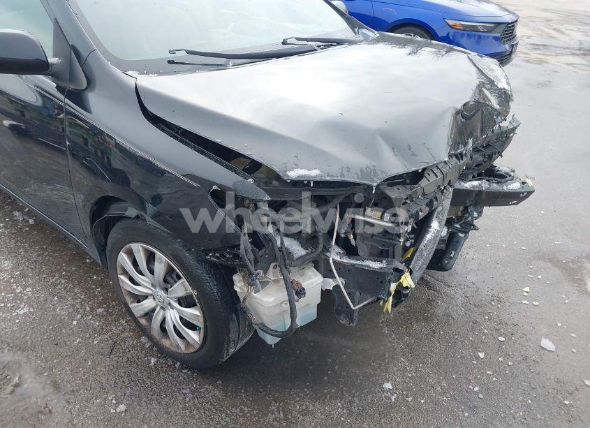 Photo 19 of 2013 Toyota Corolla LE (VIN 2T1BU4EE1DC959086)
