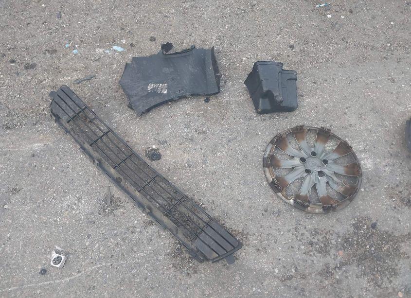 Photo 12 of 2013 Toyota Corolla LE (VIN 2T1BU4EE1DC973392)