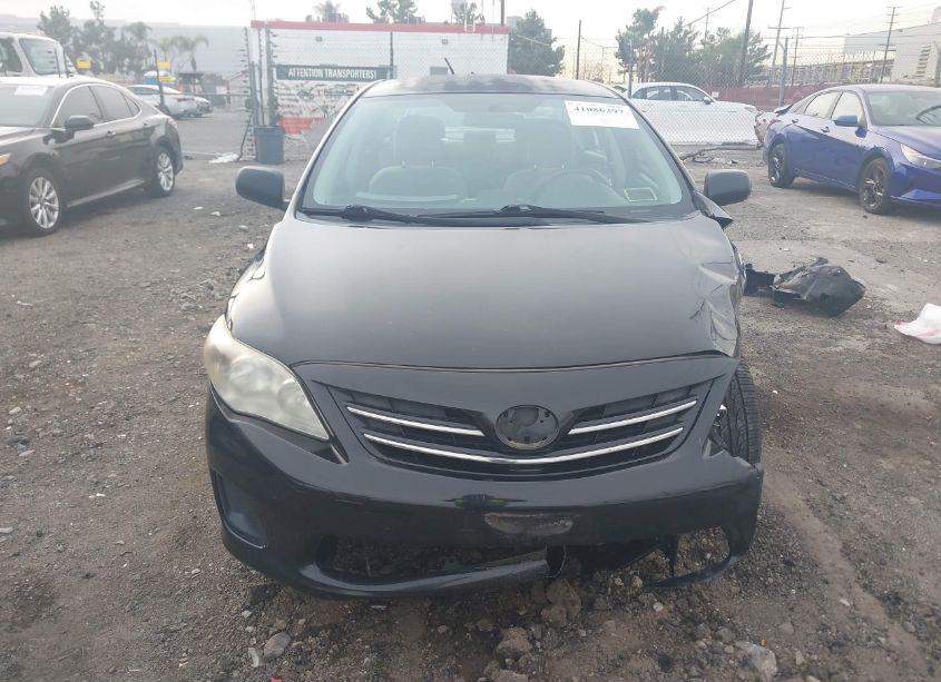 Photo 13 of 2013 Toyota Corolla LE (VIN 2T1BU4EE1DC973392)