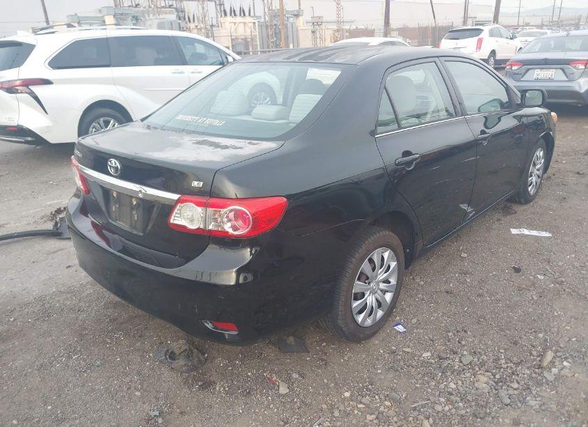 Photo 4 of 2013 Toyota Corolla LE (VIN 2T1BU4EE1DC973392)