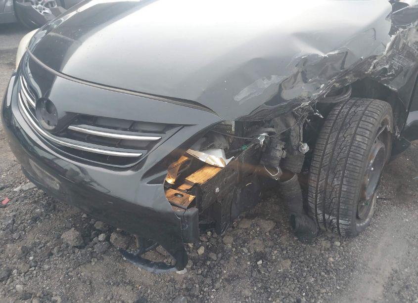 Photo 6 of 2013 Toyota Corolla LE (VIN 2T1BU4EE1DC973392)