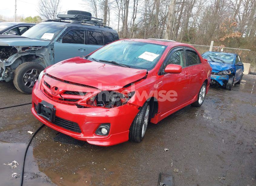 Photo 2 of 2013 Toyota Corolla S (VIN 2T1BU4EE1DC982688)
