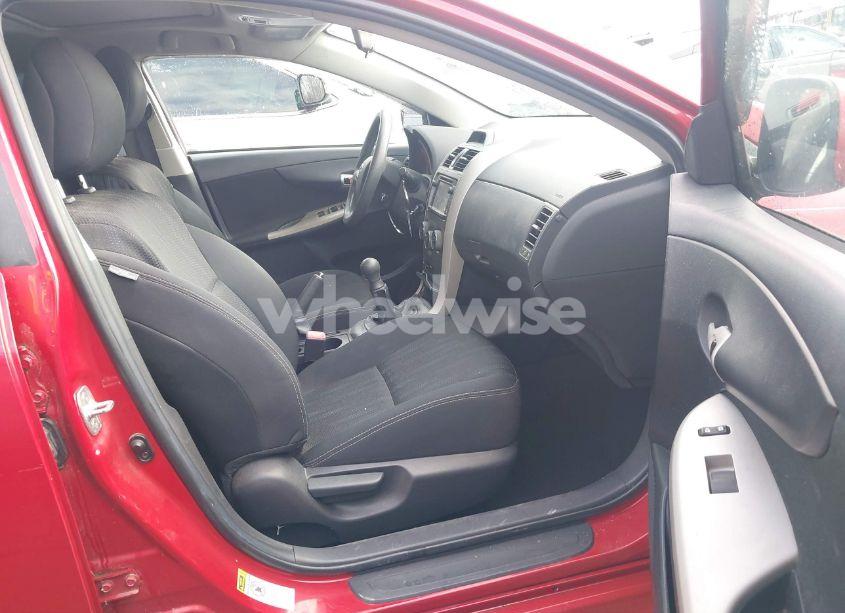 Photo 5 of 2013 Toyota Corolla S (VIN 2T1BU4EE1DC982688)