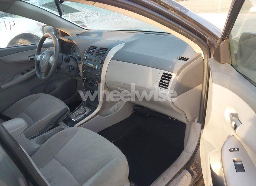 Photo 5 of 2010 Toyota Corolla LE (VIN 2T1BU4EE2AC234351)