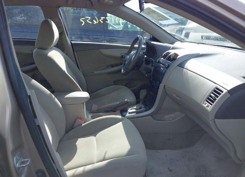 Photo 5 of 2010 Toyota Corolla LE (VIN 2T1BU4EE2AC257922)