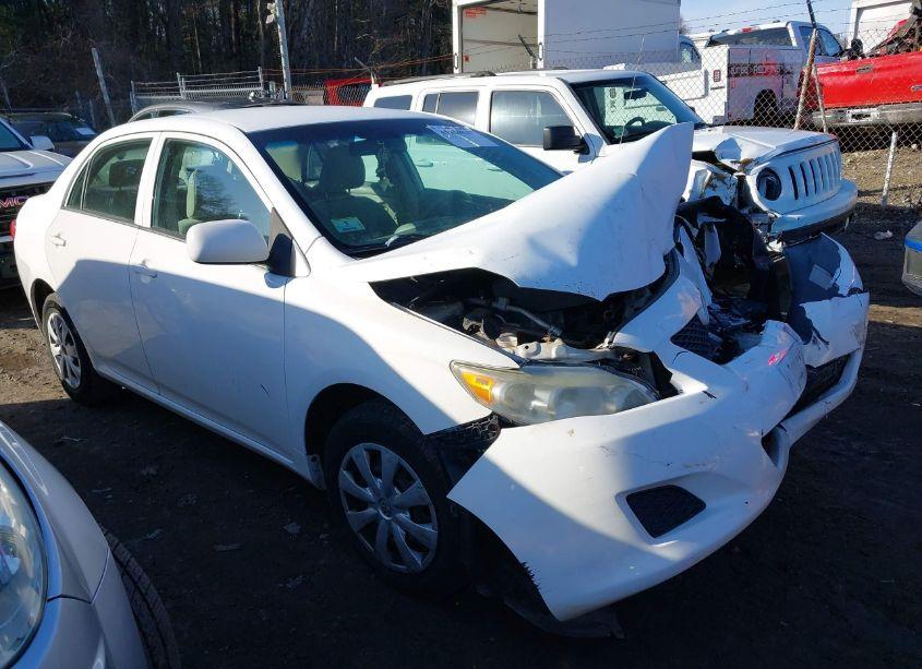 2010 Toyota Corolla LE (VIN 2T1BU4EE2AC299684) main photo