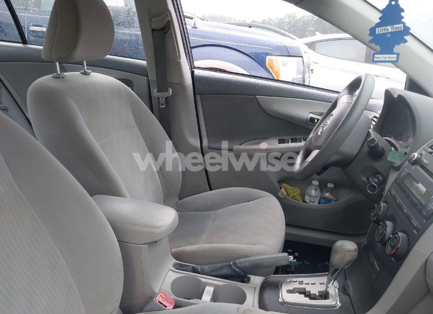 Photo 5 of 2010 Toyota Corolla LE (VIN 2T1BU4EE2AC319514)