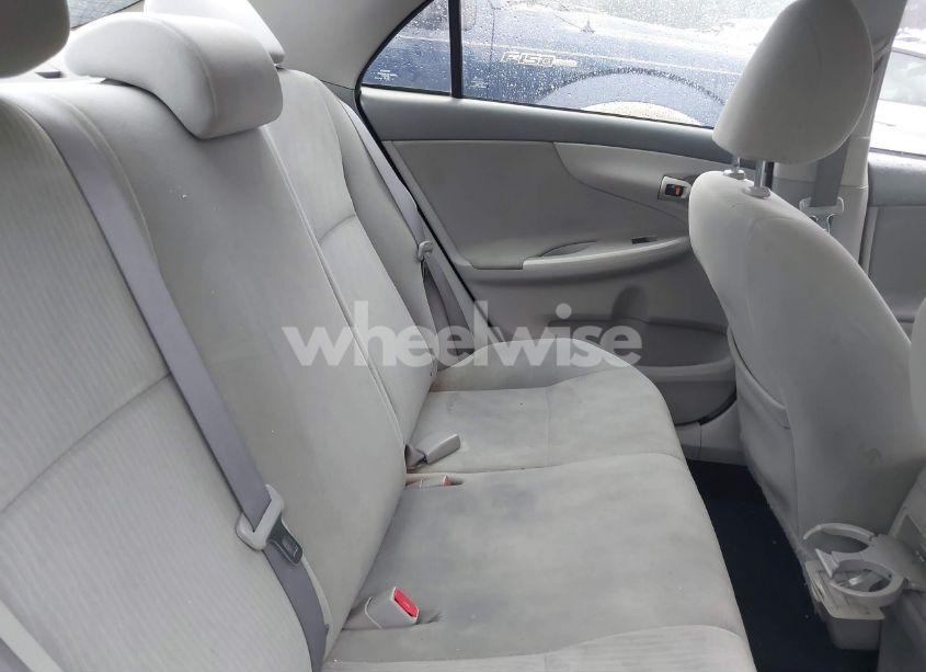 Photo 8 of 2010 Toyota Corolla LE (VIN 2T1BU4EE2AC319514)