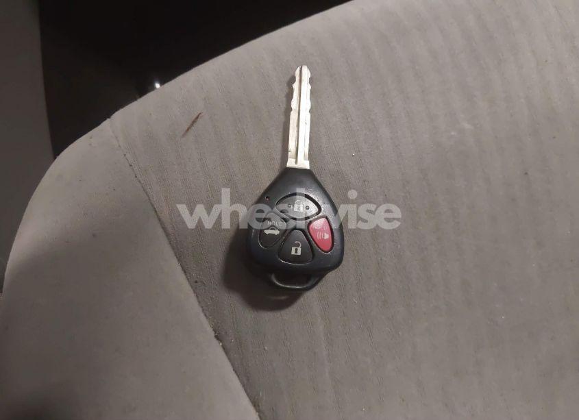 Photo 11 of 2010 Toyota Corolla LE (VIN 2T1BU4EE2AC321618)