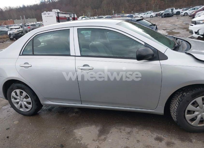 Photo 13 of 2010 Toyota Corolla (VIN 2T1BU4EE2AC367076)