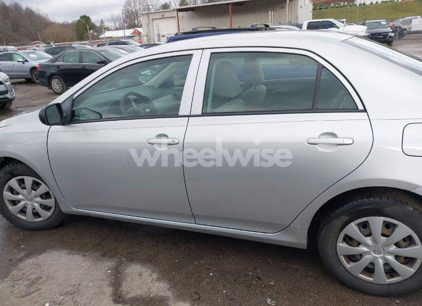 Photo 14 of 2010 Toyota Corolla (VIN 2T1BU4EE2AC367076)