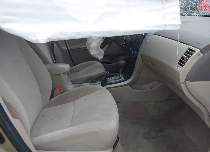 Photo 5 of 2010 Toyota Corolla LE (VIN 2T1BU4EE2AC383858)