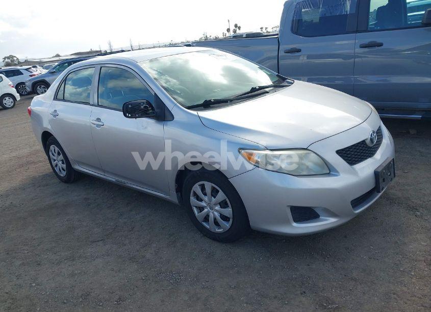 2010 Toyota Corolla LE (VIN 2T1BU4EE2AC398621) main photo