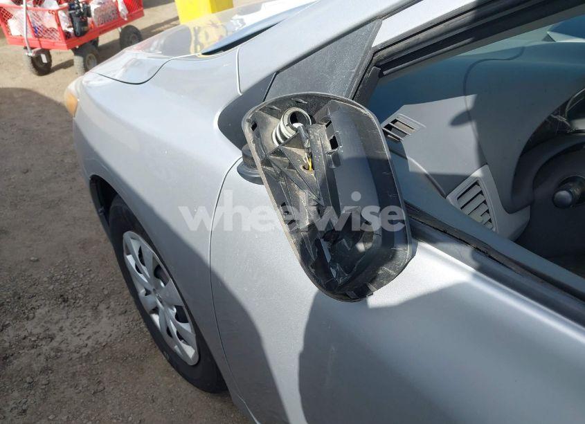 Photo 6 of 2010 Toyota Corolla LE (VIN 2T1BU4EE2AC398621)