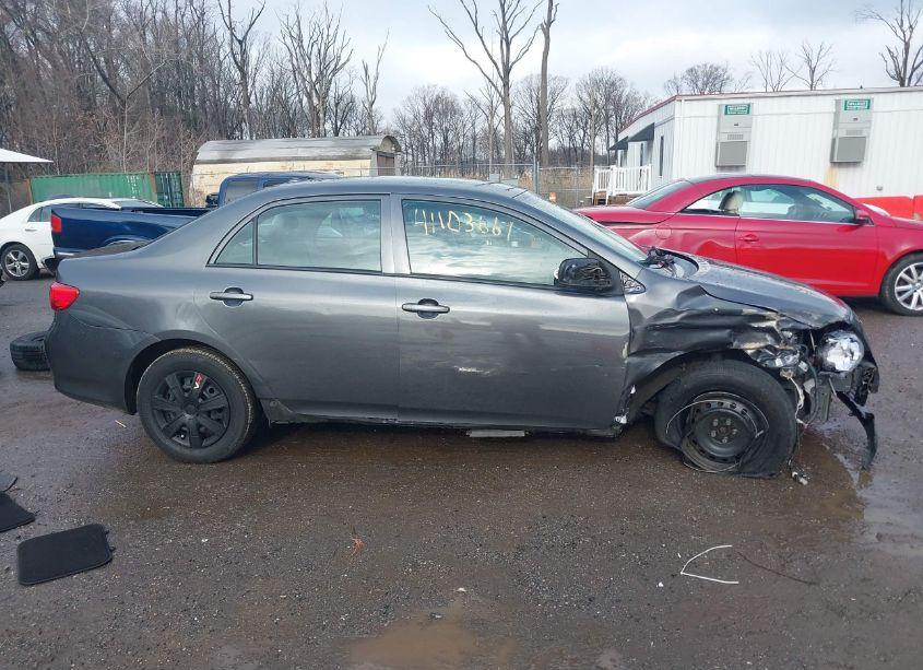 Photo 13 of 2010 Toyota Corolla LE (VIN 2T1BU4EE2AC417247)