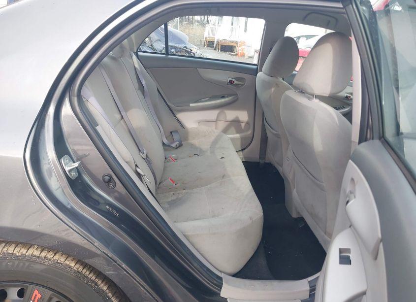 Photo 8 of 2010 Toyota Corolla LE (VIN 2T1BU4EE2AC417247)