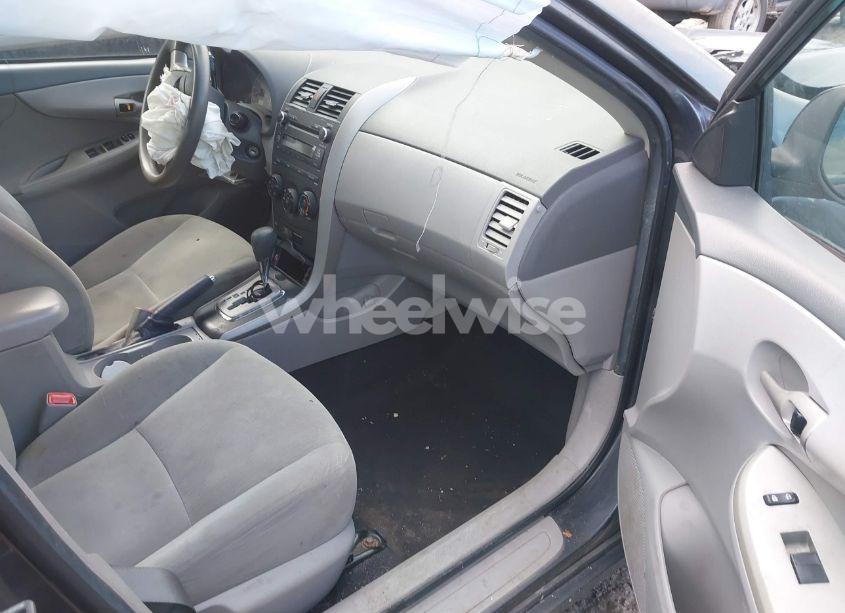 Photo 5 of 2010 Toyota Corolla LE (VIN 2T1BU4EE2AC435196)