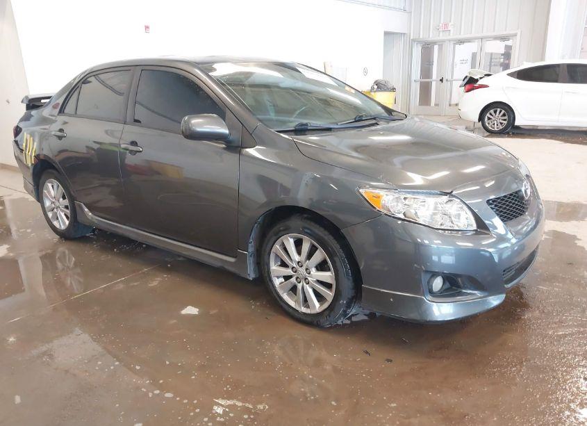 2010 Toyota Corolla S (VIN 2T1BU4EE2AC468358) main photo