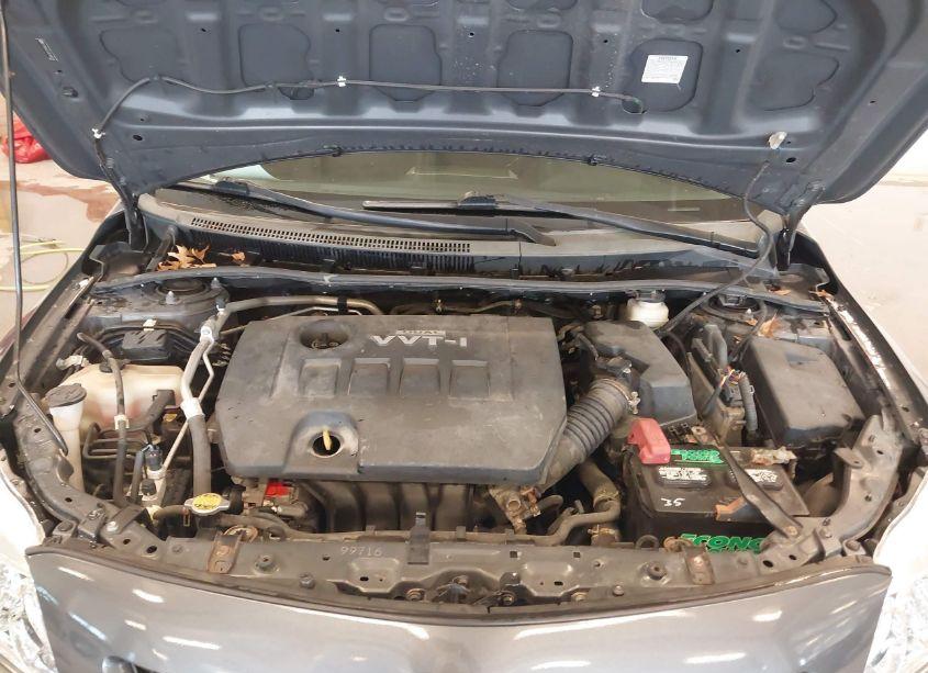 Photo 10 of 2010 Toyota Corolla S (VIN 2T1BU4EE2AC468358)